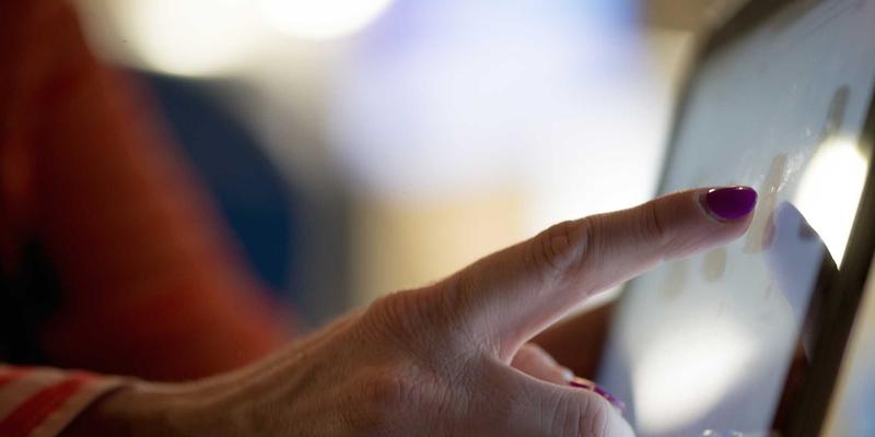 成都科利尔解读：半导体行业超洁净工业设备环境控制的关键标准与仪器仪表应用