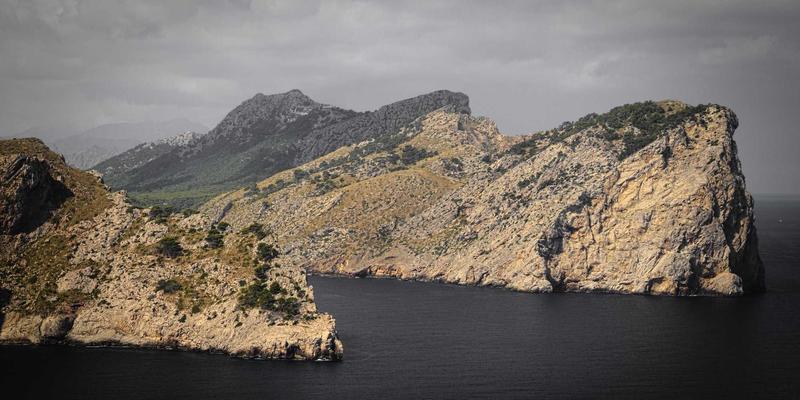 极端环境工业设备防护指南：防腐蚀、耐高温与密封技术深度解析 | 成都科利尔工业解决方案